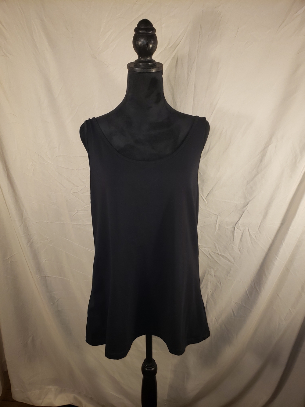 new directions Black Scoop Neck Women's Tank Top - 1X